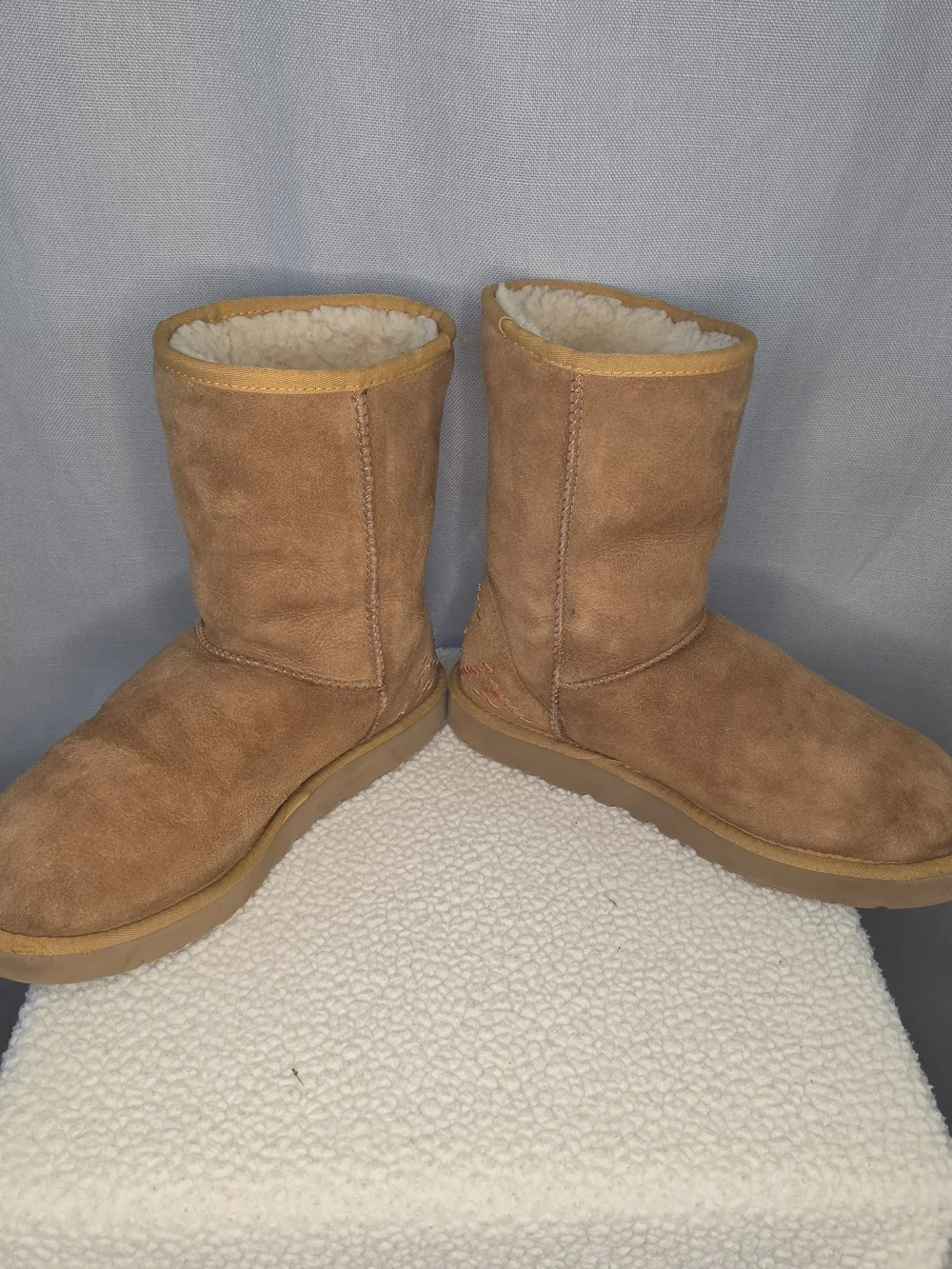 Ugg Women's Classic Sheepskin-Lined Winter Boots - Brown Size 9